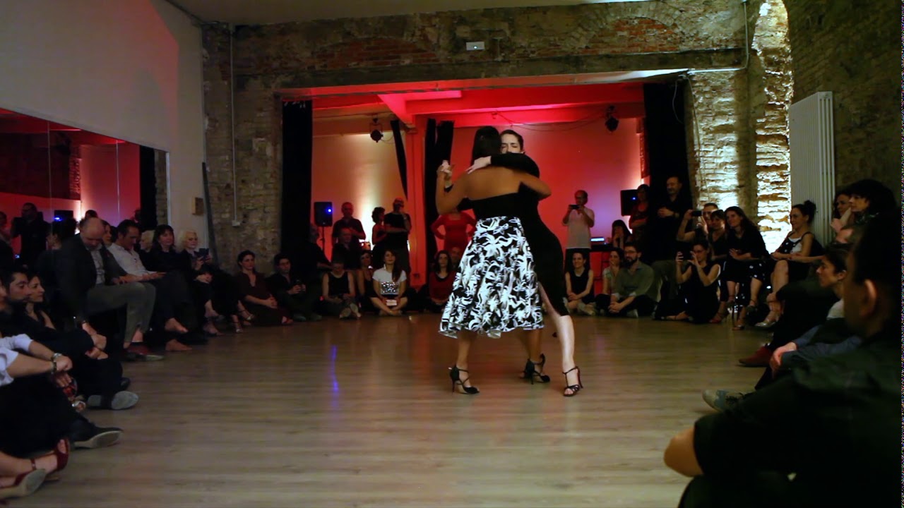 Video thumbnail for Inés Muzzopappa y Corina Herrera Torino