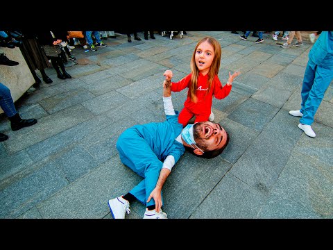 Qualcosa è andato storto facendo il video di Festa in mezzo alla gente a Sanremo #Festa #Sanremo