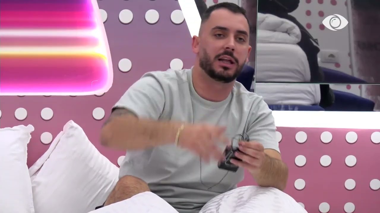 Mos e përfshi famlijen këtu/ Debat mes Keijsit, Selin dhe Mirit