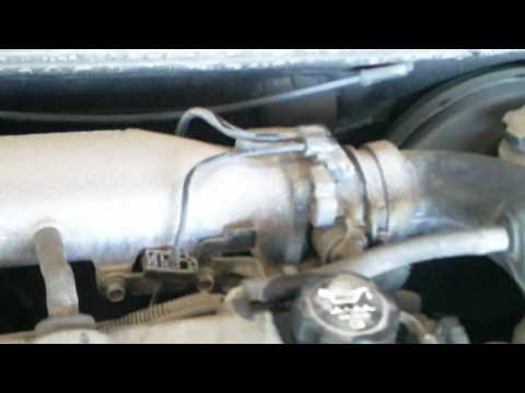 10E0350 2002 SATURN S SERIES 1.9