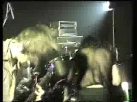 Black Flag - Nervous Breakdown (Live at the Bierkeller in Bradford, UK, 1984)