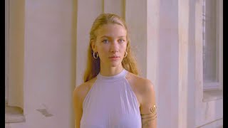 Niah Steiner - Complicated (Official Video)