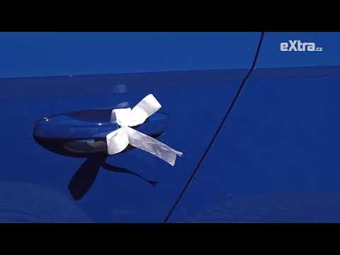 Svatba v době koronaviru na Staroměstském náměstí: Sňatek nešlo odložit kvůli miminku