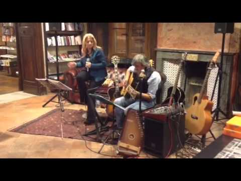 Ezio Guaitamacchi e Brunella Boschetti in "Brown sugar" dei