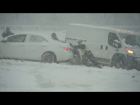 Winter Storm Whiteout Hits Stafford, VA , Lots of Accidents - 1/3/2022