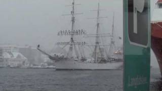 preview picture of video 'Statsraad Lehmkuhl'