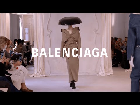 Balenciaga 50th Couture Collection thumnail
