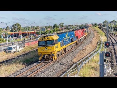 TRAINSPOTTING AT JACANA STATION - MELBOURNE, AUSTRALIA