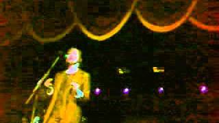 Suzanne Vega - The Man who played God (live in Belfast)