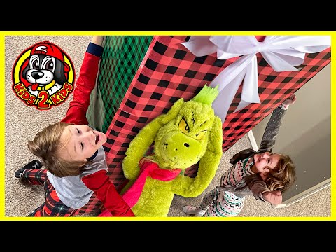 GIVEAWAY 🎄 The GRINCH Stole Our Christmas! 🎁 Unwrapping the BIGGEST Monster Truck Christmas Present