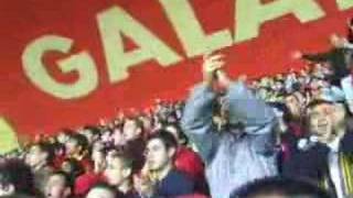Ali Sami Yen Kapali Tribun - DERBiYi KAZANAMADIN DiYE