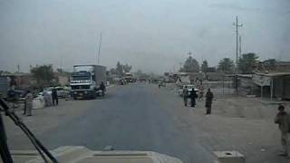 preview picture of video 'Iraqi town from a MRAP'