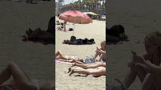 Download lagu 🇪🇸 Nice day at Barcelona beach mp3