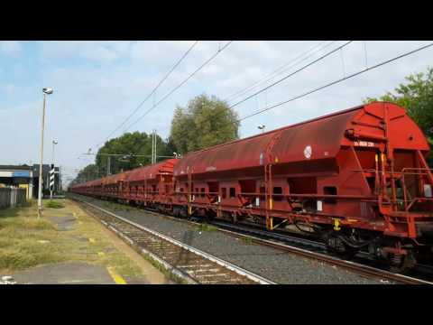 IL SALUTO DELLA TIGRE E.652 056 IN TRANSITO CON TRAMOGGE A CAVA TIGOZZI. (CR) 8 - 10 - 2016