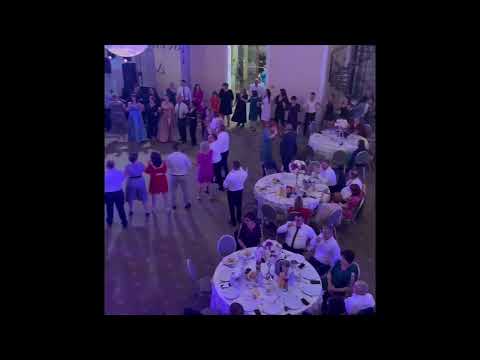 Nunta la Mioveni cu Formatia MODERN - tel : 0741068162 / 0766751805