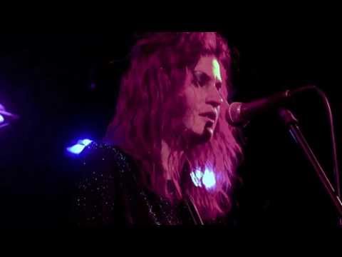 AMANDA JO WILLIAMS - Animal Dog (live at El Cid)