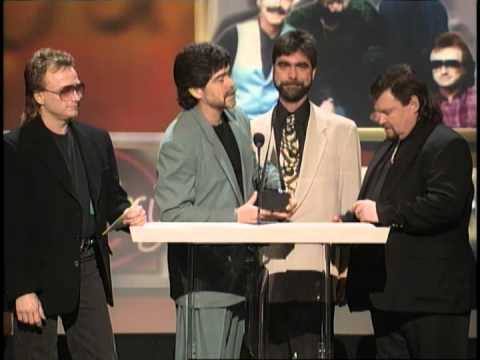 Alabama wins Favorite Country Band, Duo or Group - AMA 1996