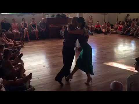 Argentine Tango: real improvisation by Javier Antar & Patricie Poráková in Buenos Aires.