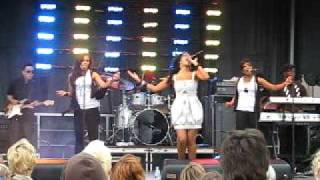 Melanie Fiona - Sad Songs (live @ Virgin Fest Toronto 2009)