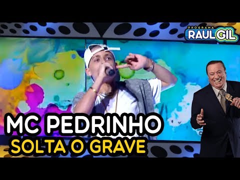 MC Pedrinho sings \Solta o Grave\ on the Raul Gil Show!