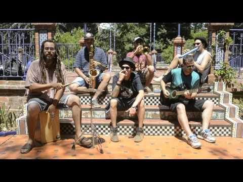Raíces de Barrio Reggae - Paso Lento (Video Oficial)