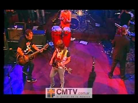 Los Autnticos Decadentes video La prima lejana - CM Vivo 2009