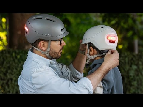 UNIT 1 NEON: a planet-friendly Smart Helmet designed for all