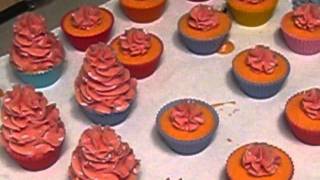 preview picture of video 'Piping Cupcake Soaps'