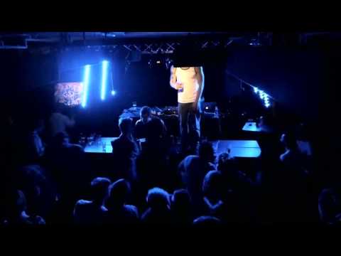 26 OCT 2013   A Paul @ GEYSIR REC LABEL PARTY   ICELAND