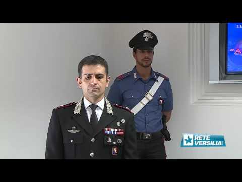 Rapinano una donna a Forte dei Marmi, in manette 4 italiani