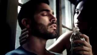 Extrait #1 - Derek/Cora/Peter (VO)
