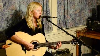 Brooke Miller Sings Cannonball at the Rose and Kettle