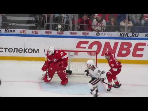 Pavel Khomchenko #20 in action during the Spartak@Dynamo Riga hockey game 12.09.19