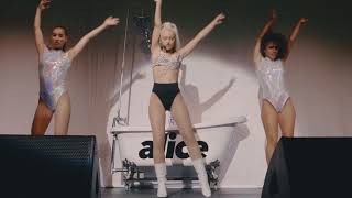 Alice Chater - First Headline Show