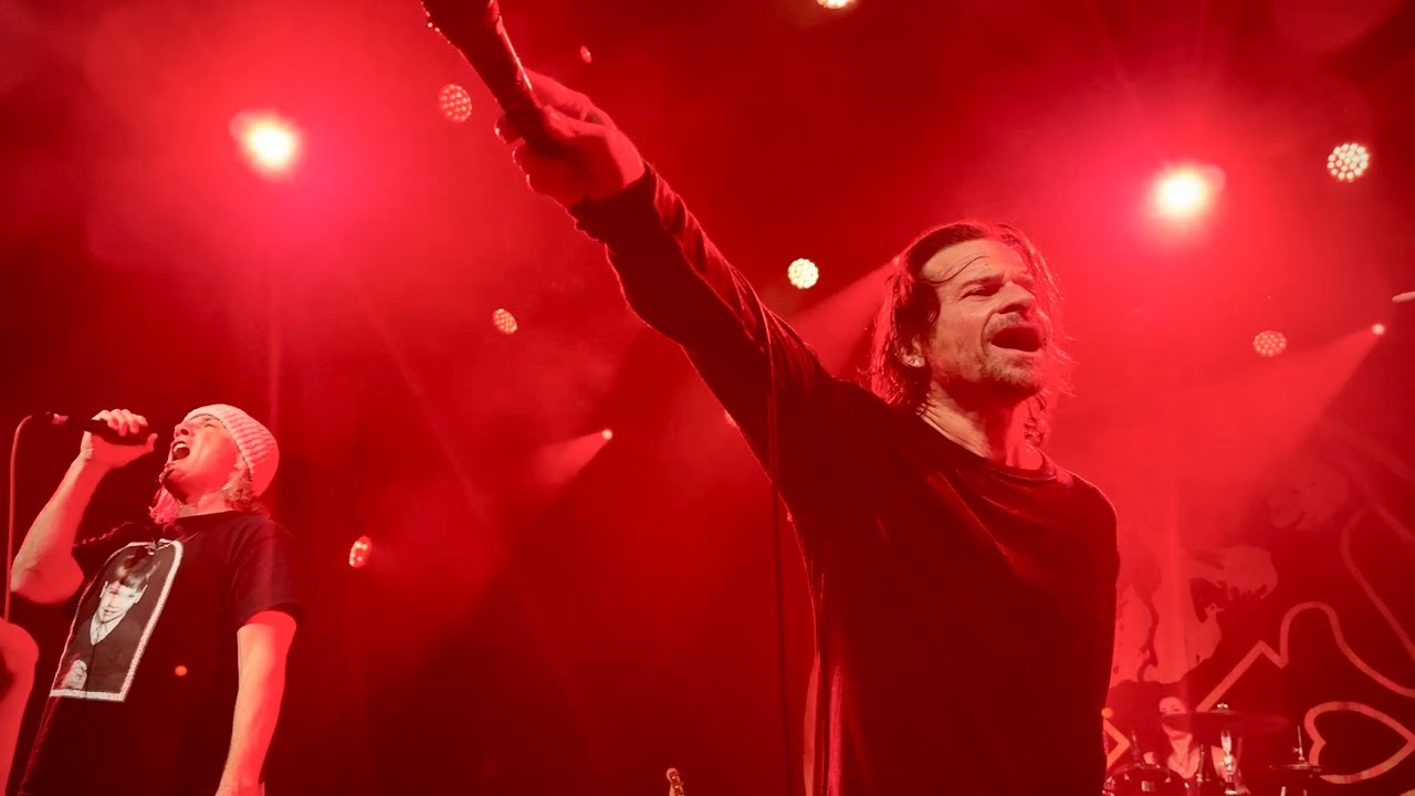 LIFE OF AGONY - River Runs Red ft Whitfield Crane, Walk, This Time @ Iduna, Drachten - NL 2025 LIVE