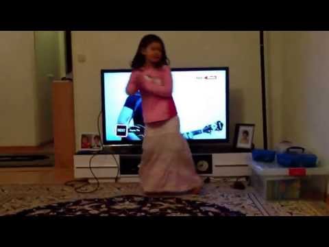 Rebecca bei Maman Bozorg