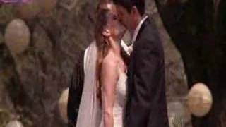 Naley&#39;s wedding (gavin deGraw: more than anyone)