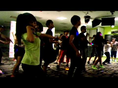 120921 KPOP Dance Off Vol 27: Sistar - So Cool