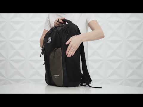 Рюкзак универсальный, 46,5х27x15 см, 2 отделения, 5 карманов, водоотталкивающий нейлон, спинка с эргономичными элементами, черный/коричневый