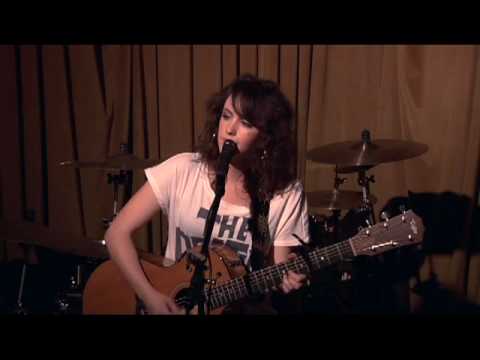Marianne Keith - Everyone Warned Me - Live at the Universal Bar and Grill