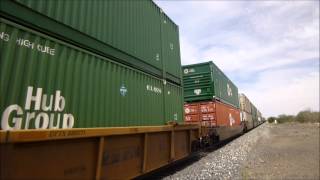 preview picture of video 'Union Pacific train at Montoya, New Mexico'