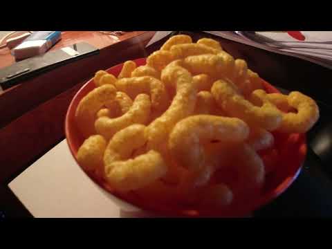 MongoTV_13036 - Del 1 - SPISER SKÅL OSTEPOPS CHIPS EN VARM SOMMERAFTEN 21.SEPTEMBER 2023