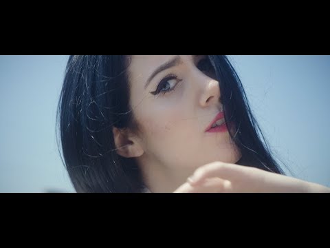 Luna Shadows - lowercase