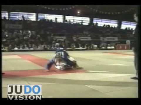 JUDO 1997 European Team Championships: Laetitia Tignola (FRA) - Inge Clement (BEL)