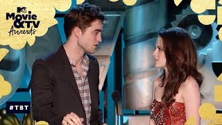 Robert Pattinson &amp; Kristen Stewart Share the &#39;Best Kiss&#39; Award | MTV Movie &amp; TV Awards