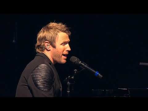 The Tenors - "Shallow" Live with Kelly Levesque