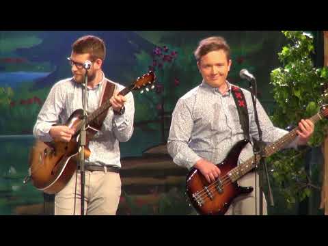 Ansambel VEZ - Dekle povej (v živo)