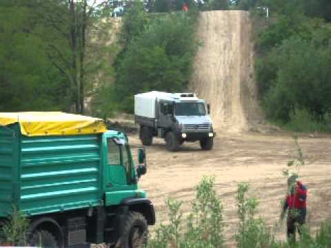 Unimog U 4000