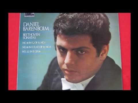 DANIEL BARENBOIM  Mozart Piano Concerto in D major; K.175 ~ English Chamber Orchestra