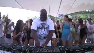 Carl Cox drops the craziest beat ever @ 90's Boiler Room